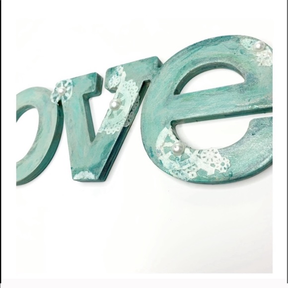 Love Sign Shabby Chic Farmhouse Wall Table Decor - Picture 2 of 5